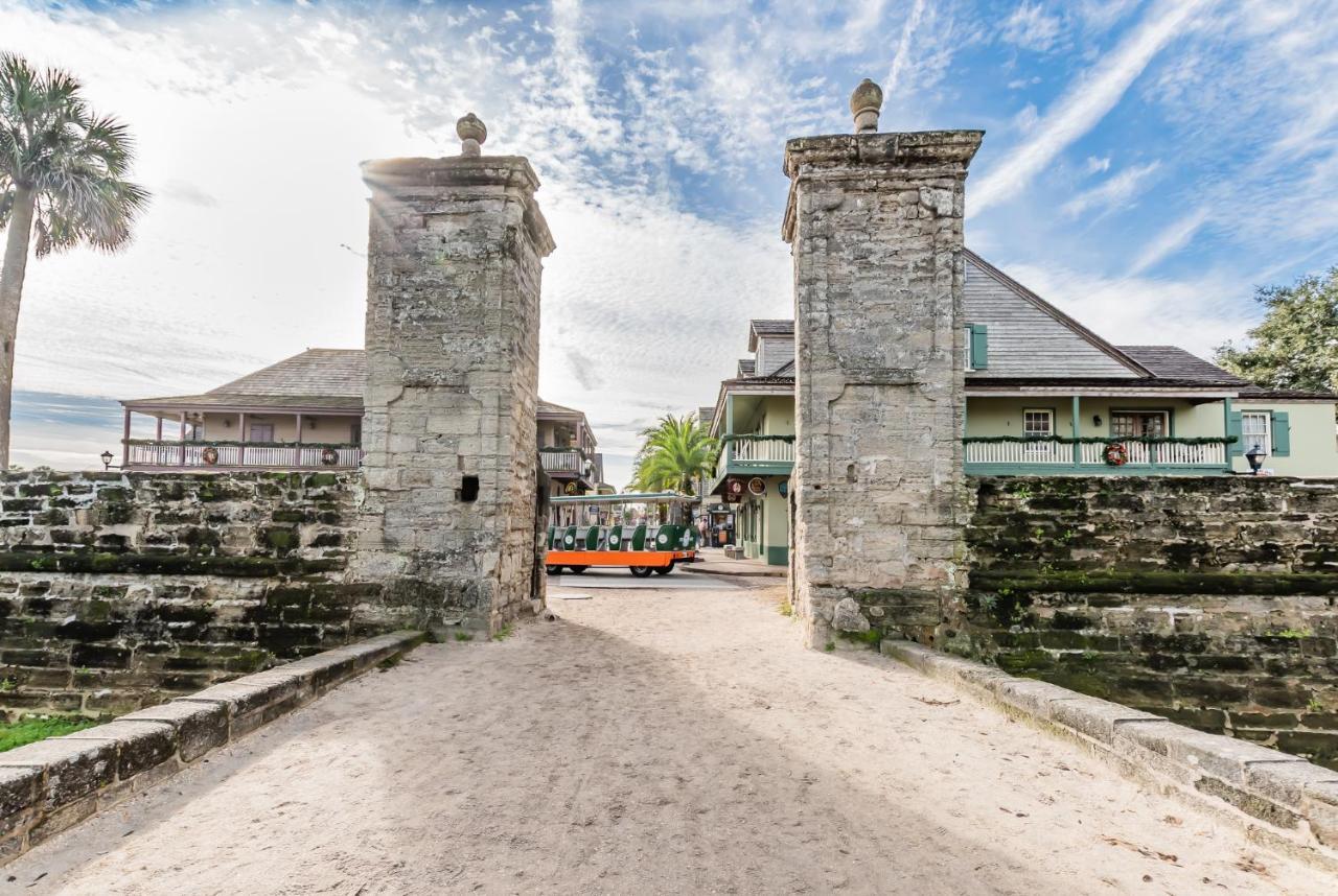 Romantic Escape In Downtown St Augustine Сент-Огастин Экстерьер фото